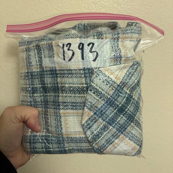 Boston Traders Oversized Button Down Flannel Womens Size L - Picture 8 of 8